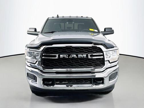 Billet Silver Metallic Clearcoat 2022 RAM 2500 Tradesman Crew Cab 4x4 6'4' Box