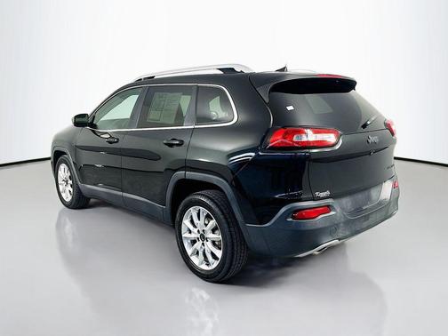 Brilliant Black Crystal Pearlcoat 2016 Jeep Cherokee Limited