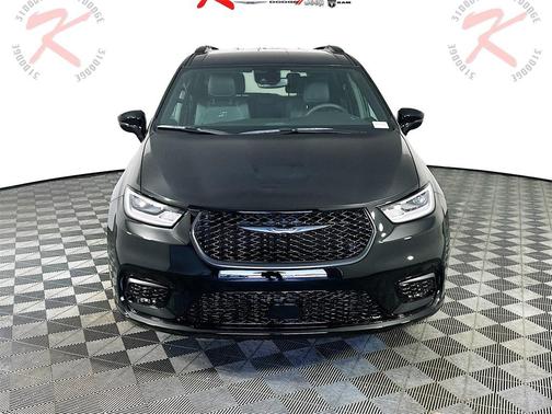 2026 Chrysler Pacifica L