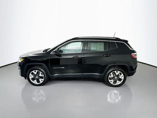 Diamond Black Crystal Pearlcoat 2018 Jeep Compass Limited