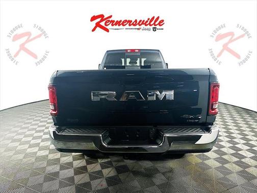 2025 RAM 2500 Tradesman Crew Cab 4x4 8' Box