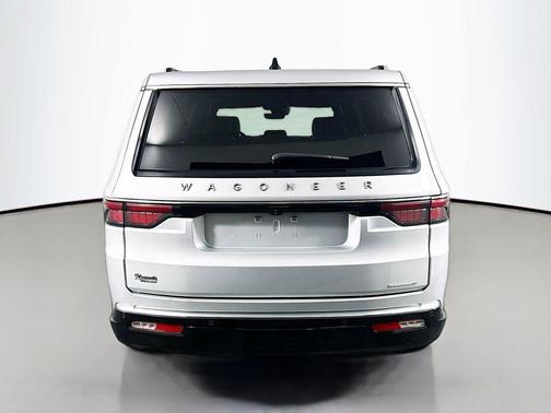 2024 Jeep Wagoneer L Series II 4x2