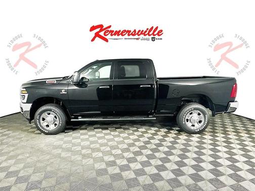 2025 RAM 3500 Tradesman Crew Cab 4x4 6'4' Box