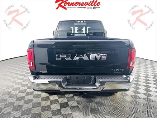2025 RAM 3500 Tradesman Crew Cab 4x4 6'4' Box