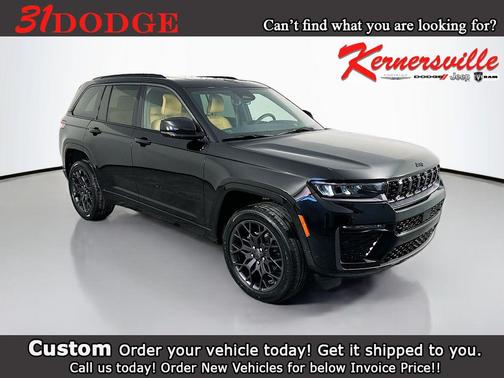 Diamond Black Crystal Pearlcoat 2026 Jeep Grand Cherokee Summit