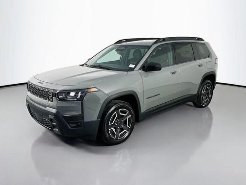 Sting-Gray Clearcoat 2026 Jeep Cherokee Laredo
