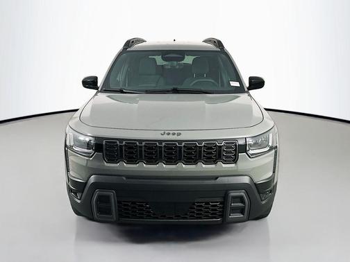 Sting-Gray Clearcoat 2026 Jeep Cherokee Laredo