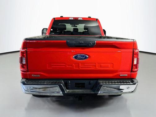 Race Red 2022 Ford F-150 XLT