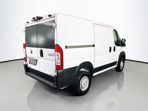 Bright White Clearcoat 2026 RAM ProMaster 1500 Low Roof