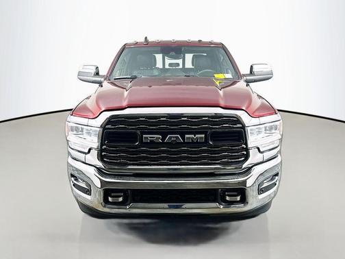 2019 RAM 3500 Limited Crew Cab 4x4 8' Box