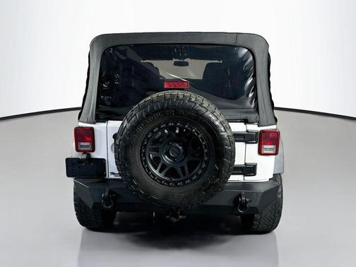 Bright White Clearcoat 2015 Jeep Wrangler Unlimited Sport