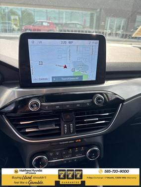 2022 Ford Escape Titanium