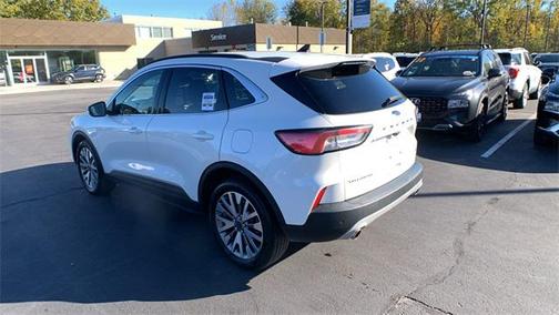 2022 Ford Escape Titanium