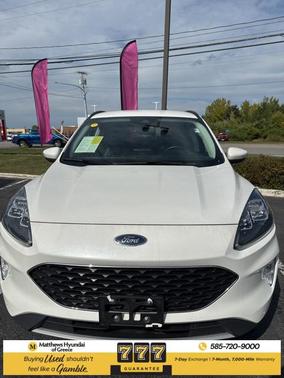 2022 Ford Escape Titanium