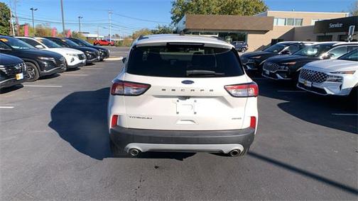 2022 Ford Escape Titanium