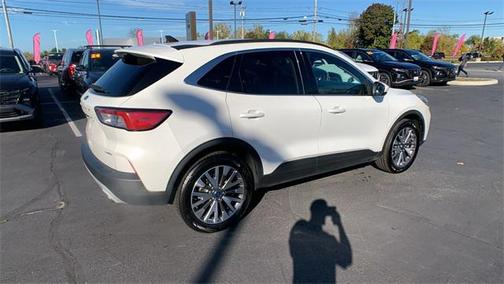 2022 Ford Escape Titanium
