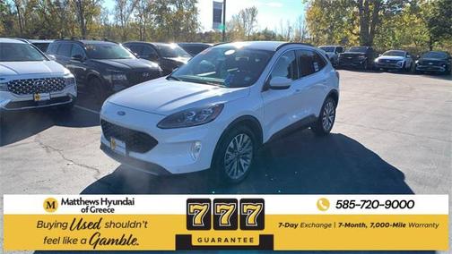 2022 Ford Escape Titanium