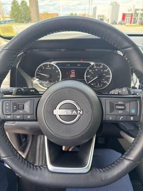 Deep Ocean Blue Pearl 2024 Nissan Pathfinder SL 4WD