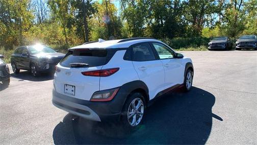 2022 Hyundai KONA SEL