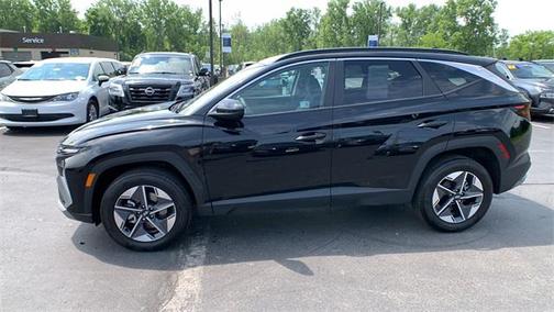 2025 Hyundai TUCSON SEL