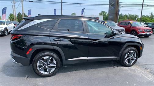 2025 Hyundai TUCSON SEL