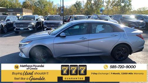 2022 Hyundai ELANTRA SEL