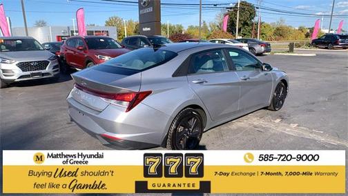 2022 Hyundai ELANTRA SEL