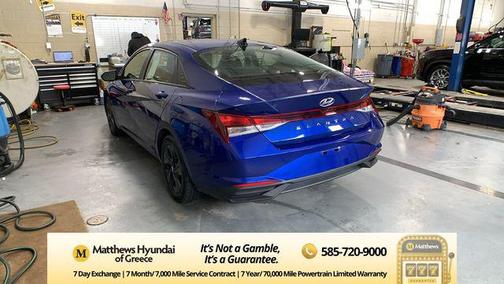 2023 Hyundai ELANTRA SEL
