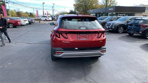 2025 Hyundai TUCSON SE