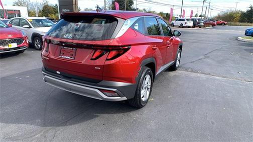 2025 Hyundai TUCSON SE