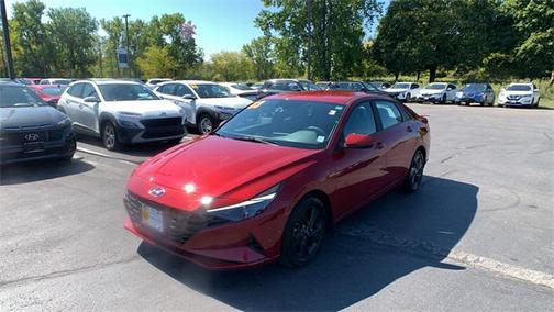 2023 Hyundai ELANTRA SEL
