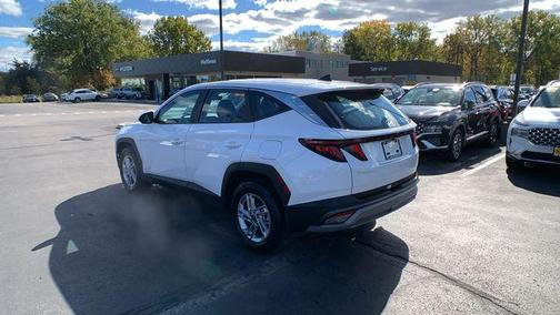 2025 Hyundai TUCSON SE