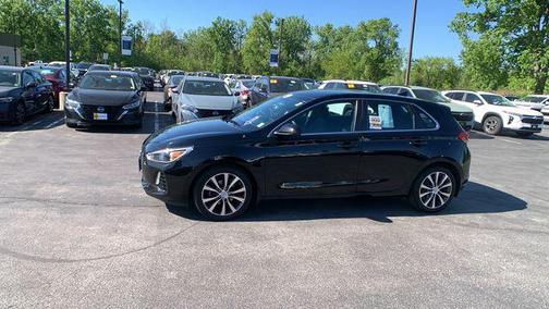 Black Noir Pearl 2018 Hyundai Elantra GT Base