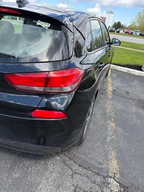 Black Noir Pearl 2018 Hyundai Elantra GT Base