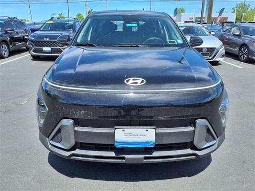 2025 Hyundai KONA SE