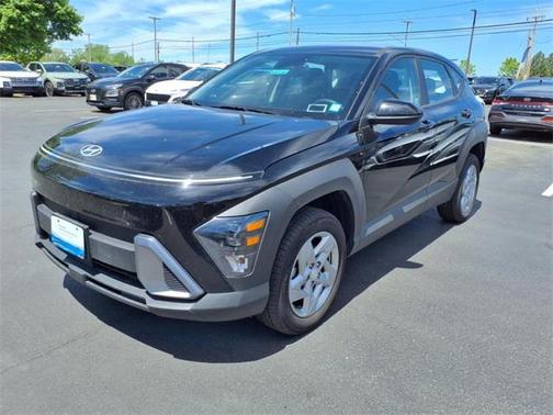 2025 Hyundai KONA SE