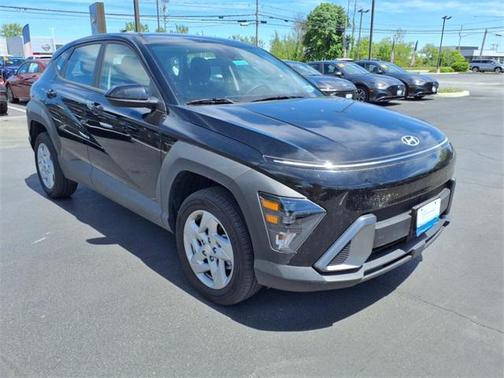 2025 Hyundai KONA SE