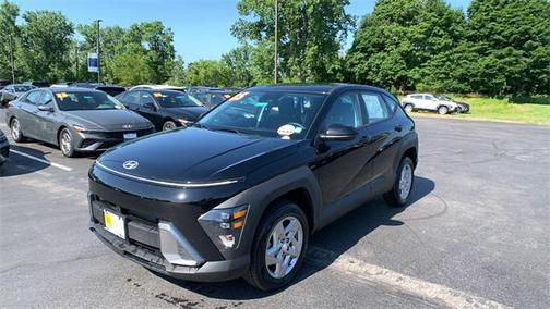 2025 Hyundai KONA SE