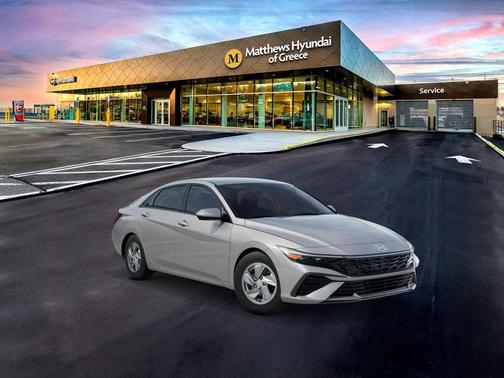 2025 Hyundai ELANTRA SE