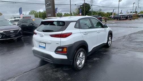 2021 Hyundai KONA SE