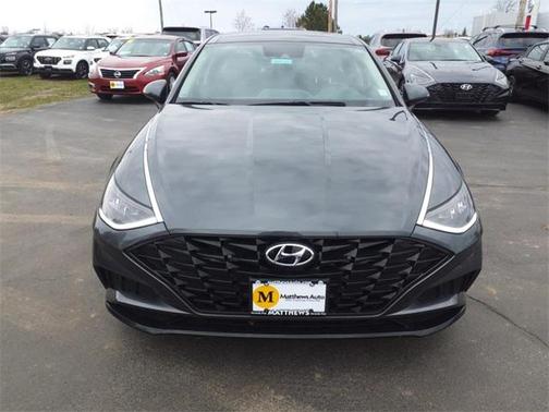 2022 Hyundai SONATA SEL
