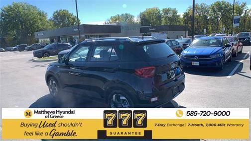 2025 Hyundai VENUE SEL