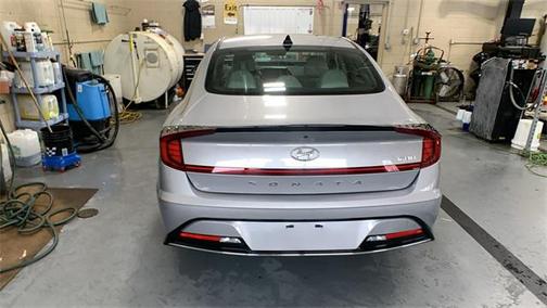 2023 Hyundai SONATA Hybrid SE