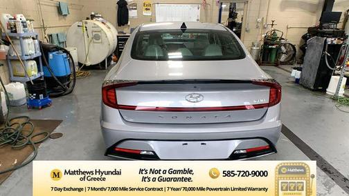 2023 Hyundai SONATA Hybrid SE