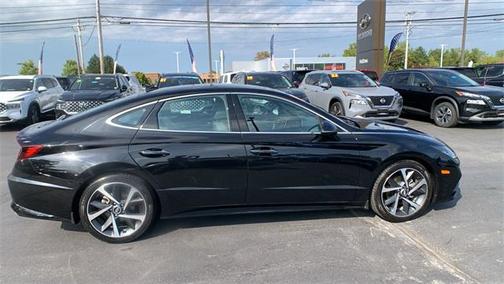 2022 Hyundai SONATA SEL Plus