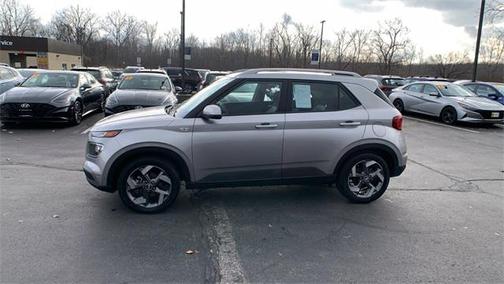 2023 Hyundai VENUE SEL