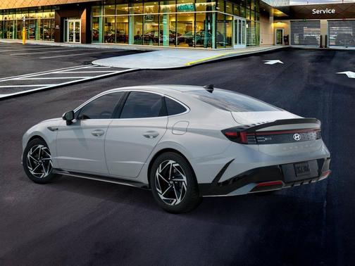 2026 Hyundai SONATA SEL