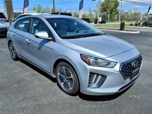 2021 Hyundai IONIQ Plug-In Hybrid SE