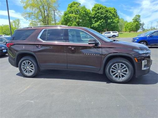 2022 Chevrolet Traverse LT Leather