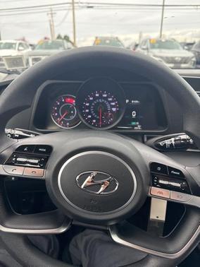 2023 Hyundai ELANTRA SE